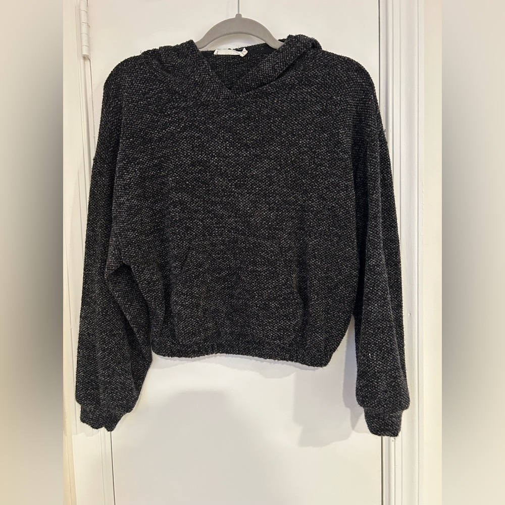 Lush Charcoal Lightweight Hooded Cropped Sweater size Small